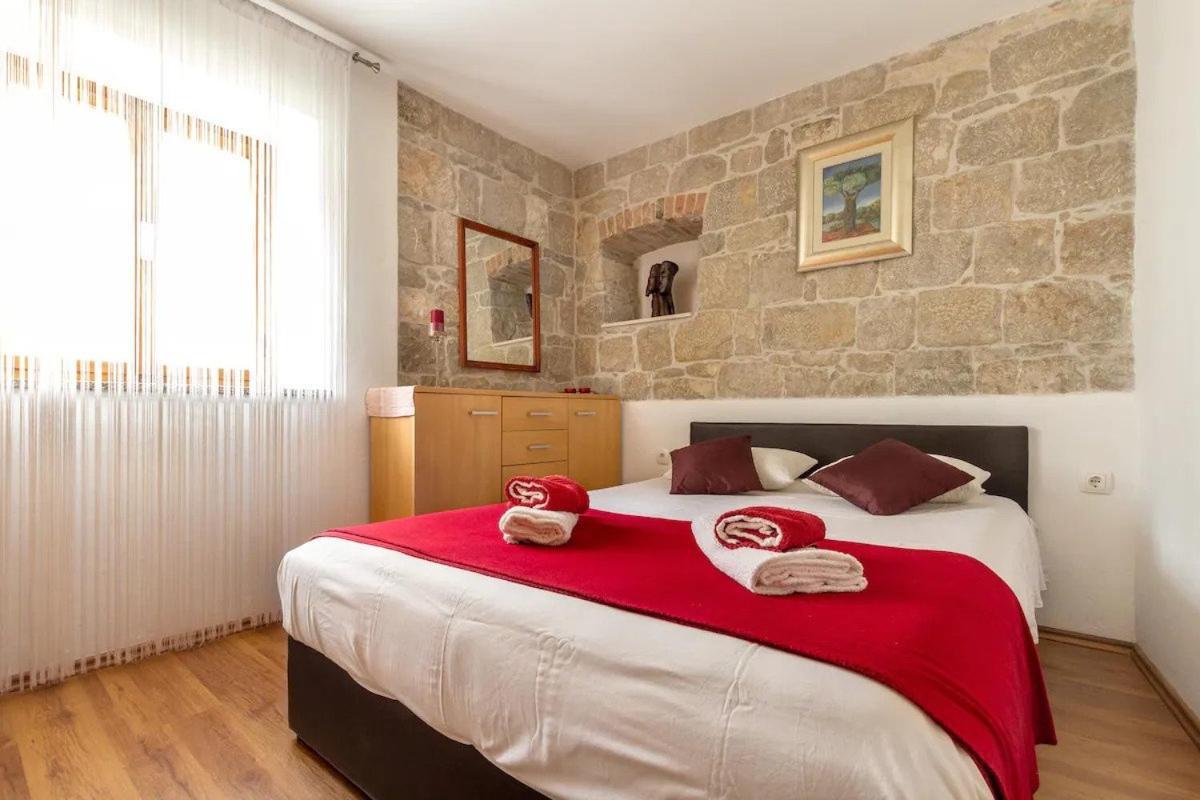 Aparrtment Terra- Combine Beach&Old Town Daire Split Dış mekan fotoğraf